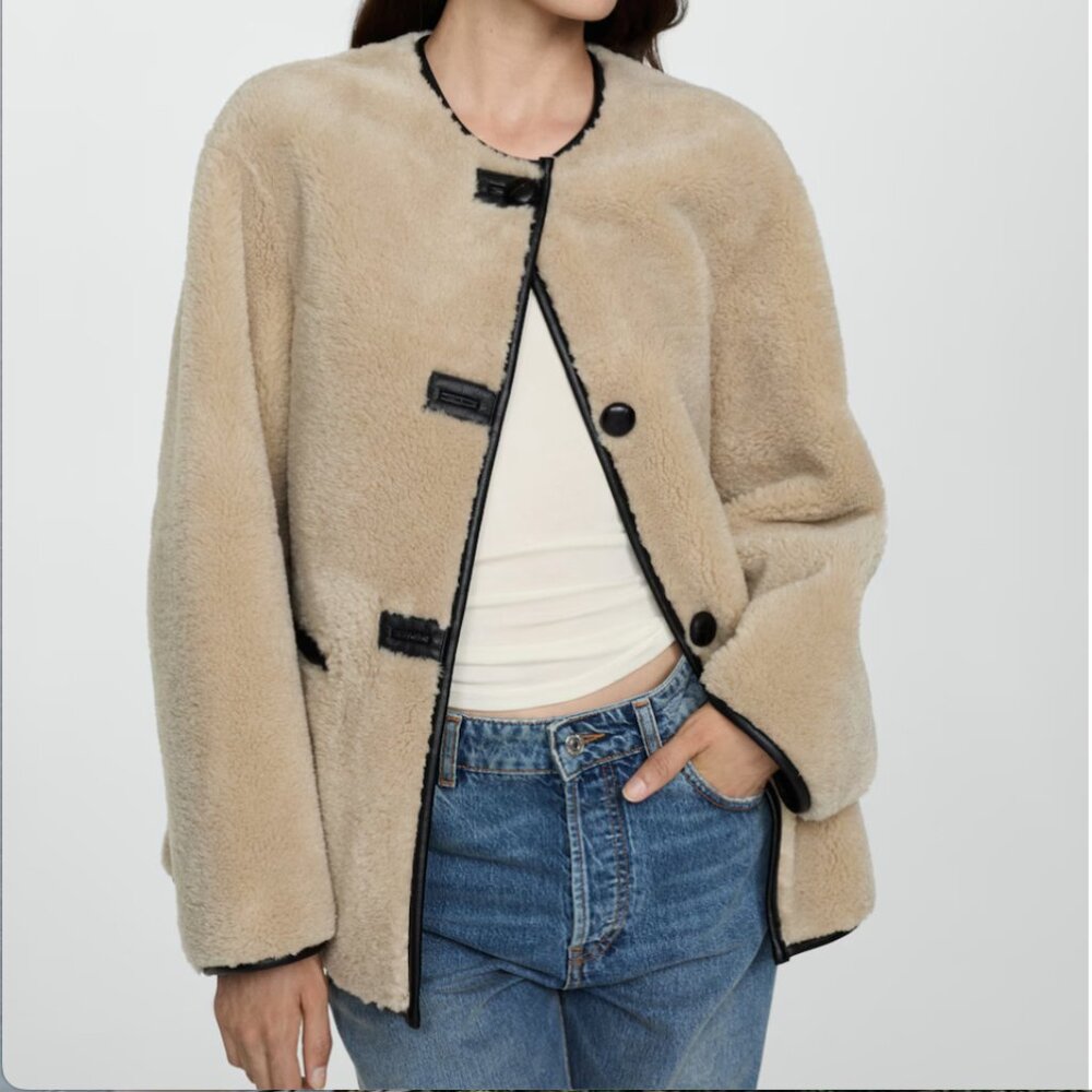 Mango Fur-effect coat with Appliqués in Cream